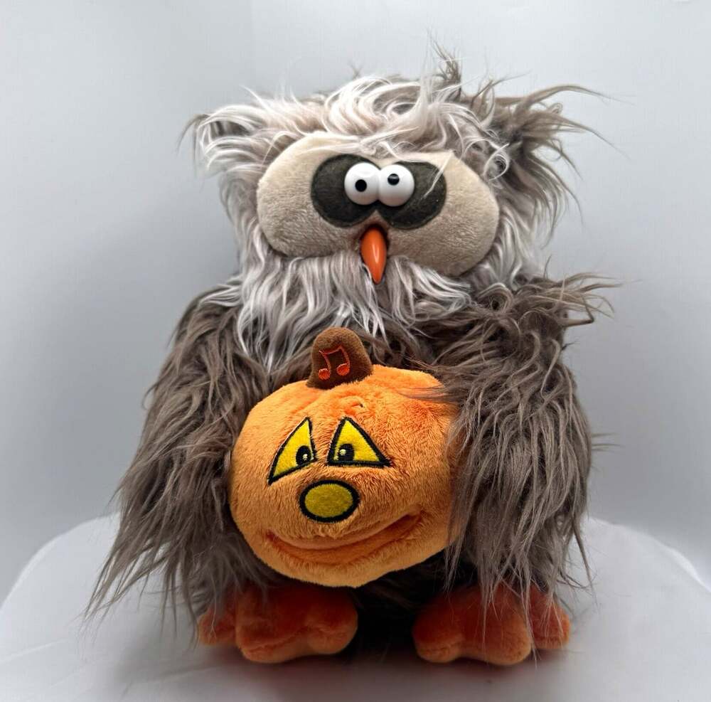 GUND Howton owl holding pumpkin bumpkin animated sings monster mash Halloween